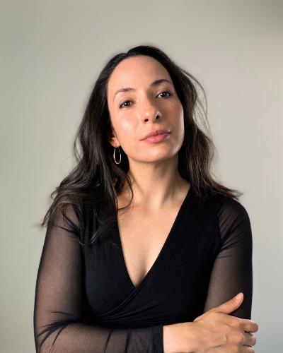 Portrait of Neyda Larson, data analyst and AI systems builder